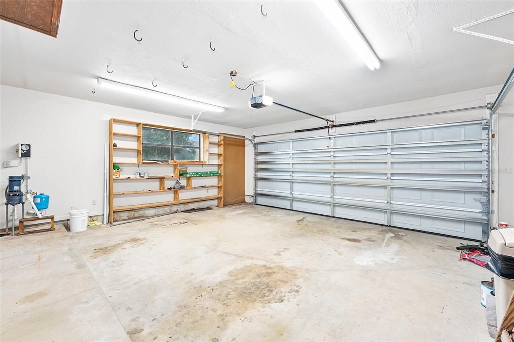 待售: $550,000 (5 贝兹, 3 浴室, 2922 平方英尺)