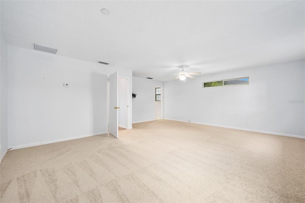 待售: $550,000 (5 贝兹, 3 浴室, 2922 平方英尺)