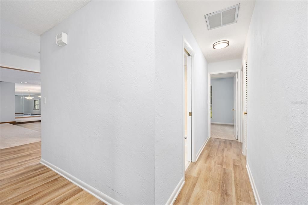 待售: $550,000 (5 贝兹, 3 浴室, 2922 平方英尺)