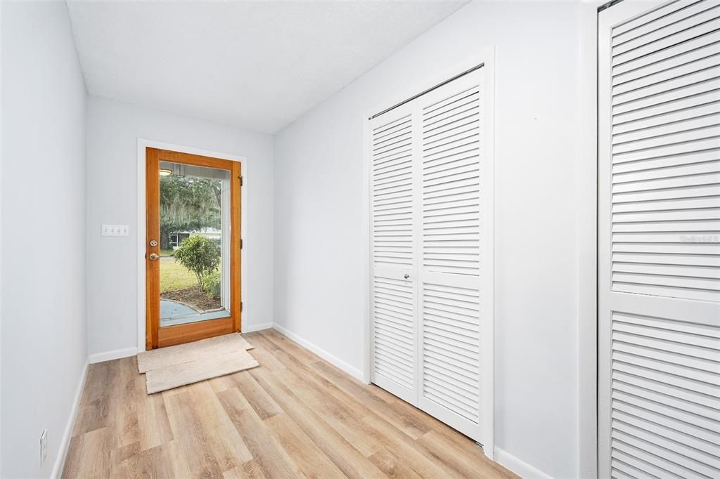 待售: $550,000 (5 贝兹, 3 浴室, 2922 平方英尺)