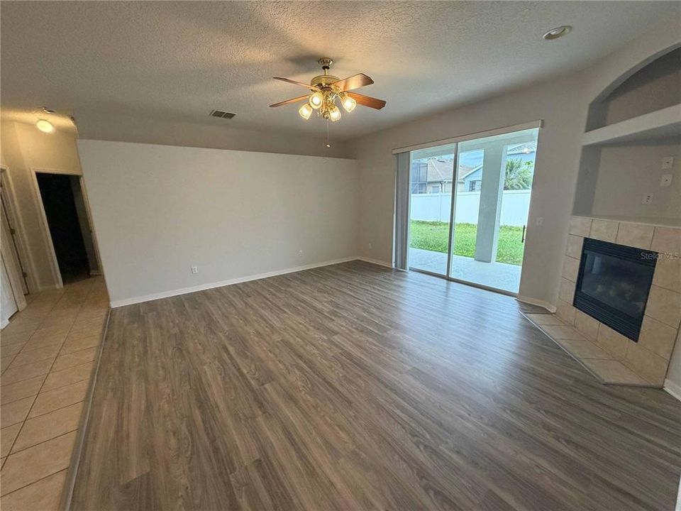 En Renta: $2,895 (4 camas, 2 baños, 2580 Pies cuadrados)