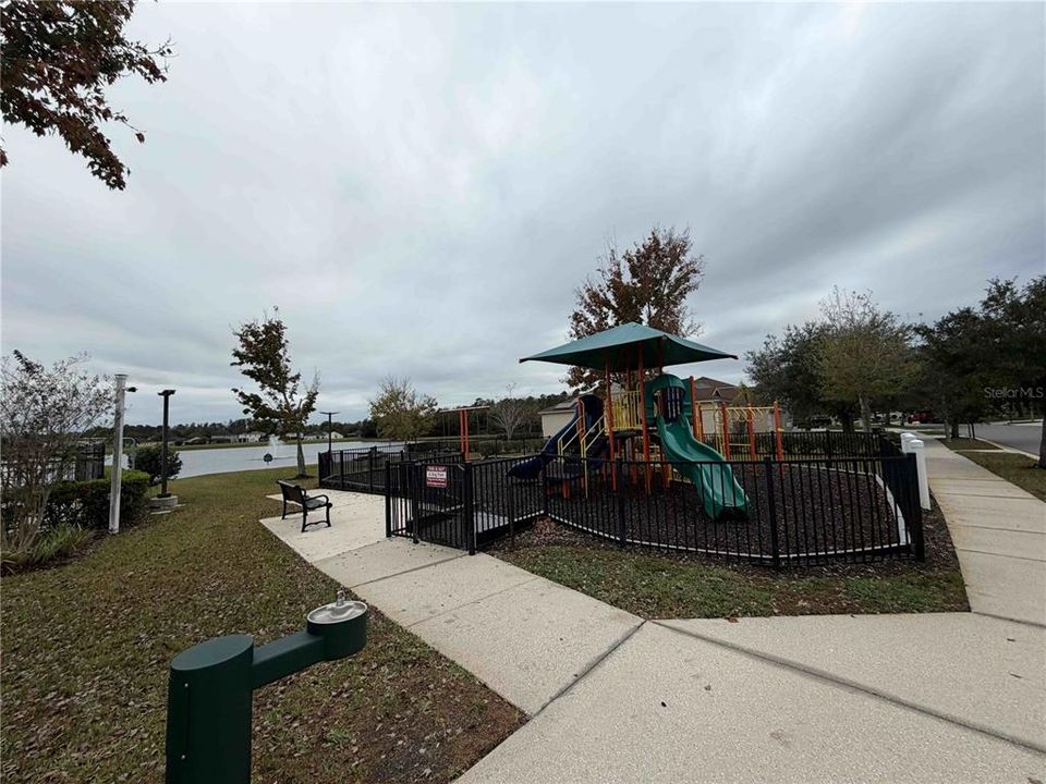 En Renta: $2,895 (4 camas, 2 baños, 2580 Pies cuadrados)