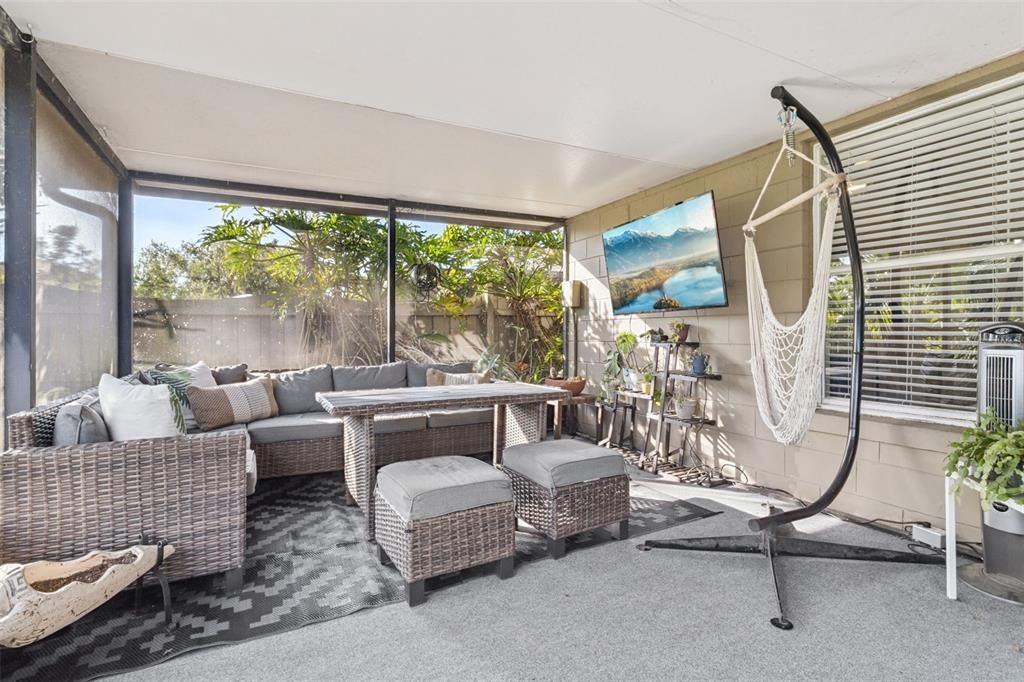 For Sale: $400,000 (3 beds, 2 baths, 1694 Square Feet)