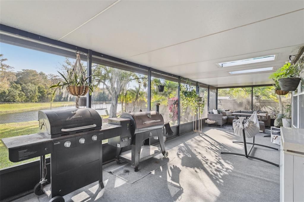 For Sale: $400,000 (3 beds, 2 baths, 1694 Square Feet)