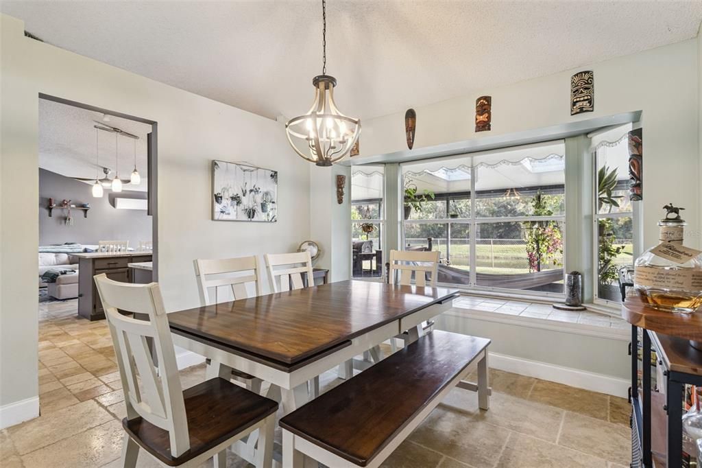 For Sale: $400,000 (3 beds, 2 baths, 1694 Square Feet)