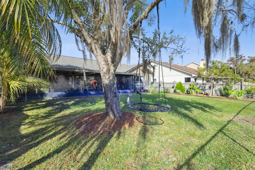 For Sale: $400,000 (3 beds, 2 baths, 1694 Square Feet)