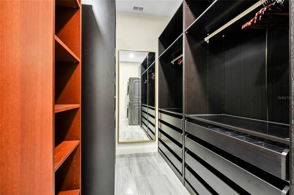 En Renta: $5,750 (4 camas, 2 baños, 2709 Pies cuadrados)