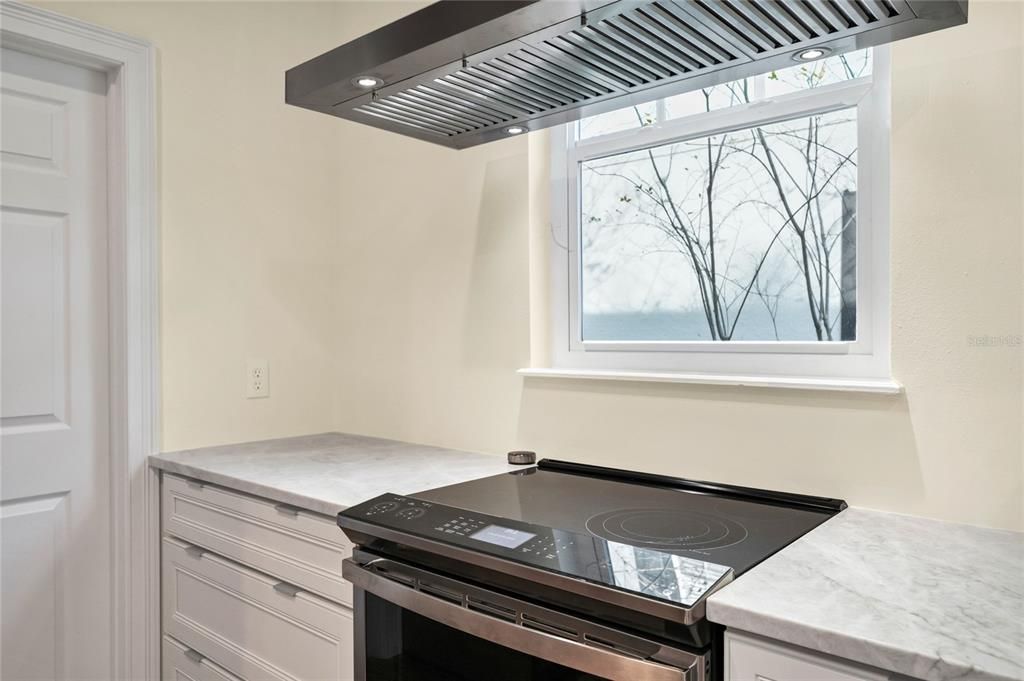 En Renta: $5,750 (4 camas, 2 baños, 2709 Pies cuadrados)