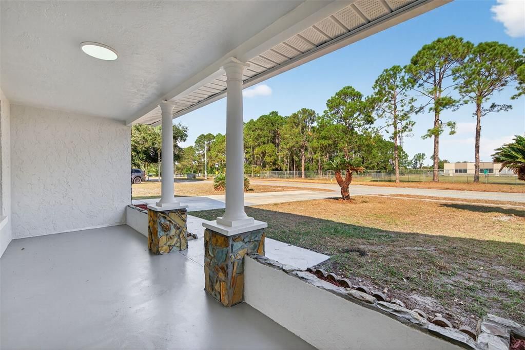 For Sale: $315,000 (3 beds, 2 baths, 1350 Square Feet)