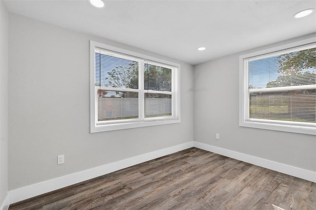 For Sale: $315,000 (3 beds, 2 baths, 1350 Square Feet)