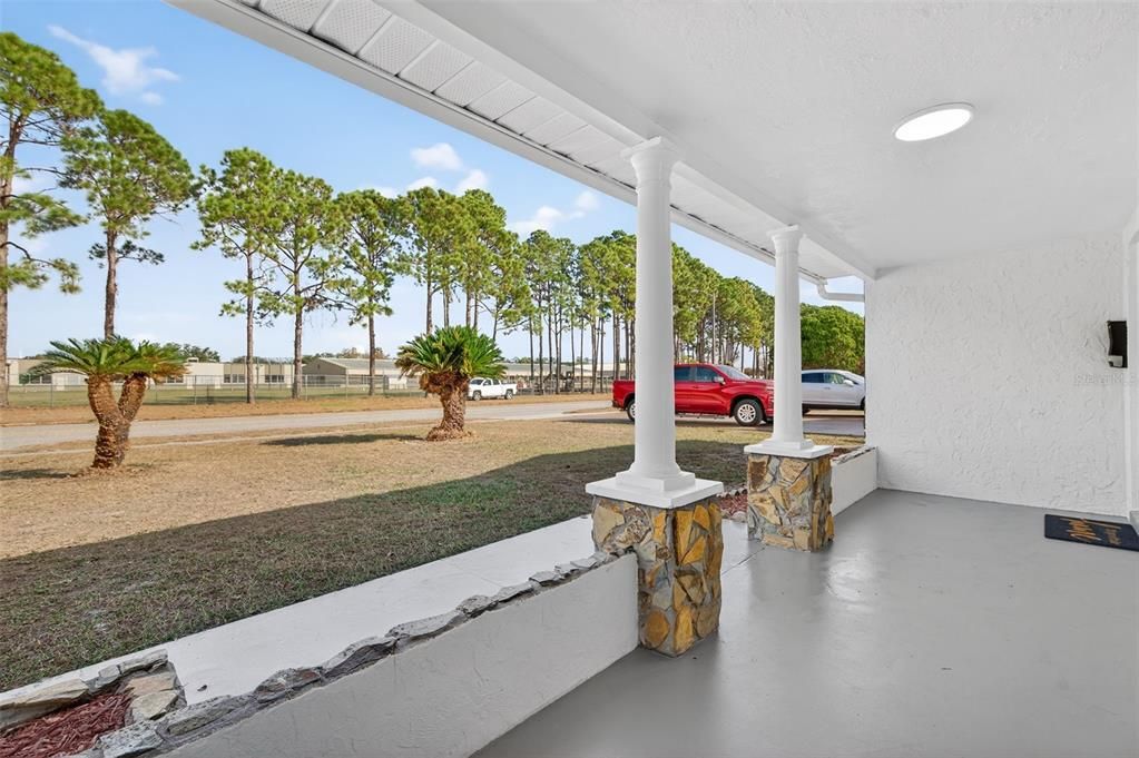 For Sale: $315,000 (3 beds, 2 baths, 1350 Square Feet)