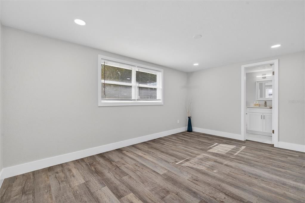 For Sale: $315,000 (3 beds, 2 baths, 1350 Square Feet)