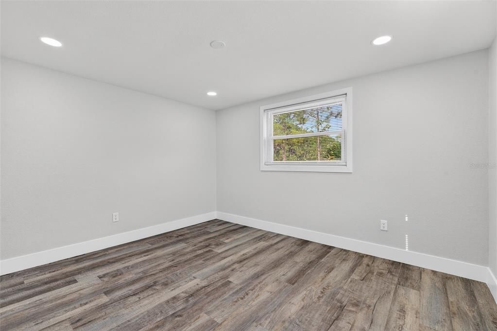 For Sale: $315,000 (3 beds, 2 baths, 1350 Square Feet)