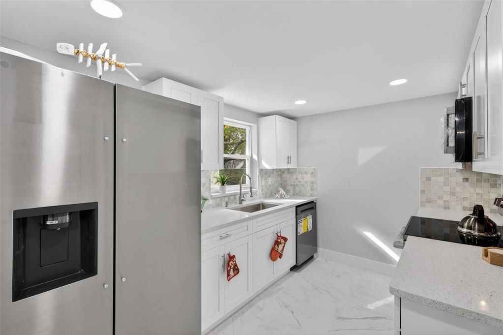 For Sale: $315,000 (3 beds, 2 baths, 1350 Square Feet)