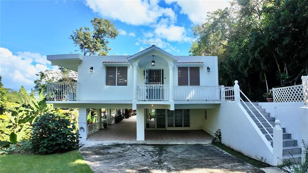 For Rent: $2,500 (2 beds, 2 baths, 1000 Square Feet)