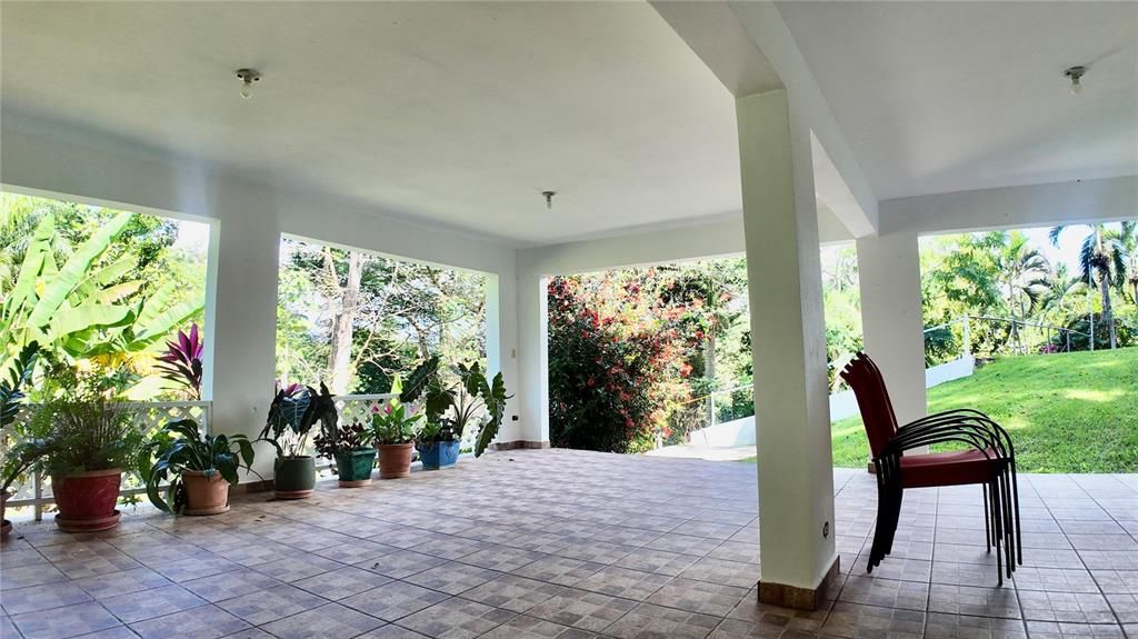 For Rent: $2,500 (2 beds, 2 baths, 1000 Square Feet)