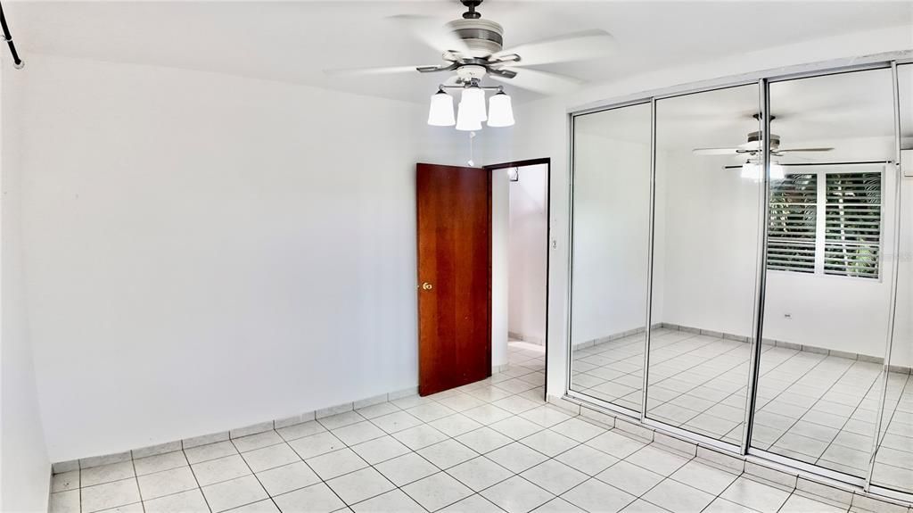 For Rent: $2,500 (2 beds, 2 baths, 1000 Square Feet)