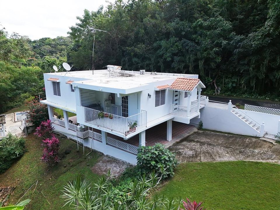 For Rent: $2,500 (2 beds, 2 baths, 1000 Square Feet)