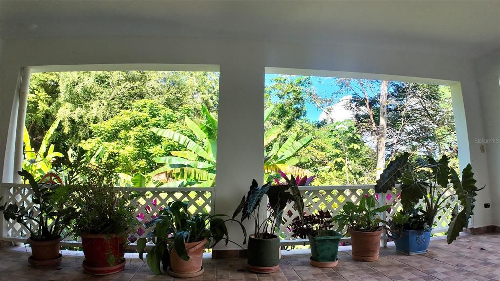 For Rent: $2,500 (2 beds, 2 baths, 1000 Square Feet)