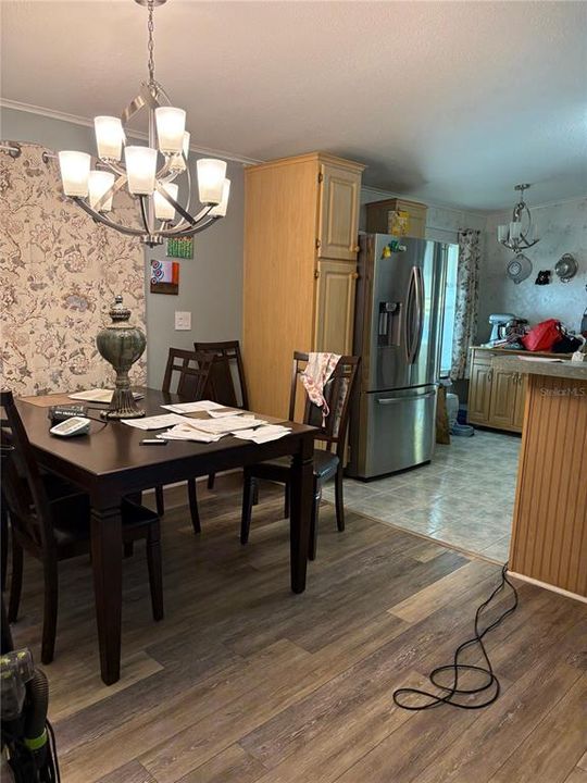 For Rent: $1,250 (2 beds, 2 baths, 1400 Square Feet)