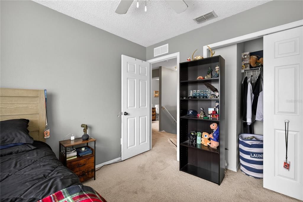 待售: $337,000 (3 贝兹, 2 浴室, 1939 平方英尺)