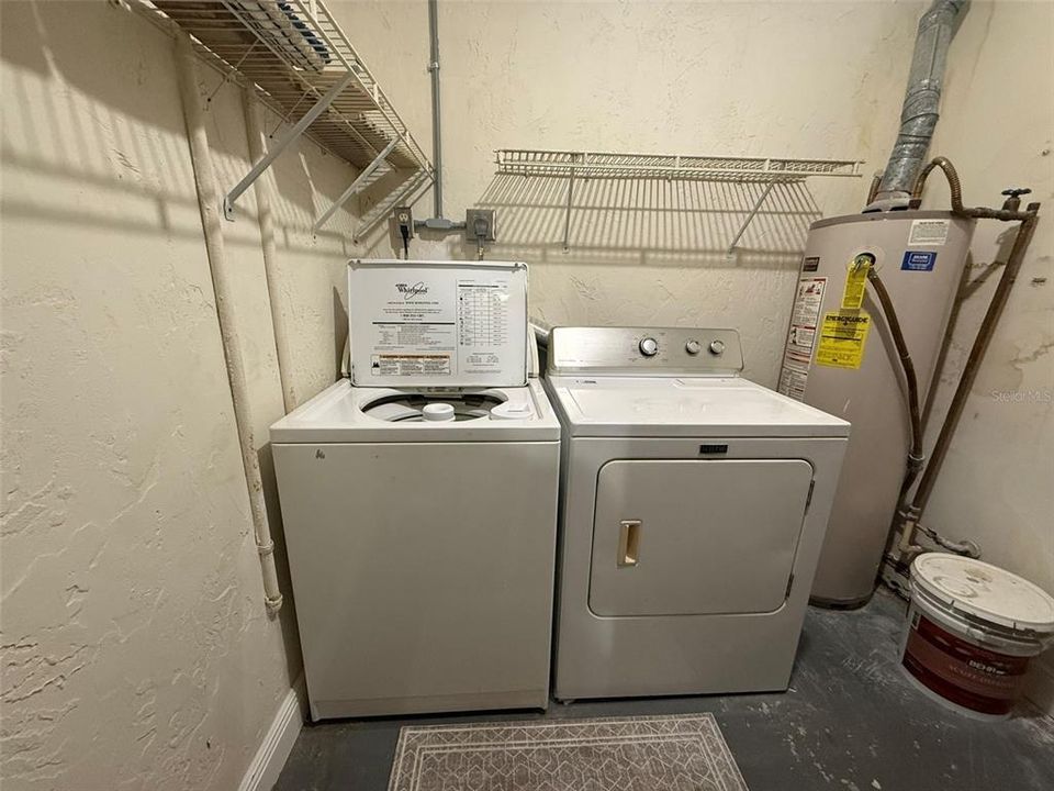 For Rent: $1,300 (1 beds, 1 baths, 792 Square Feet)