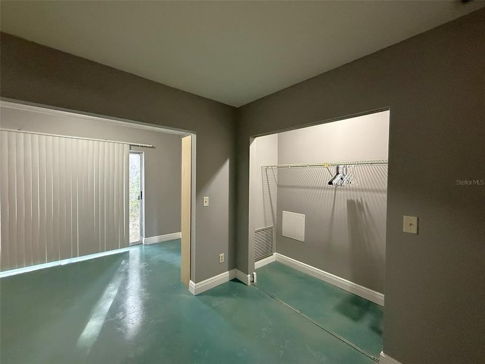 For Rent: $1,300 (1 beds, 1 baths, 792 Square Feet)