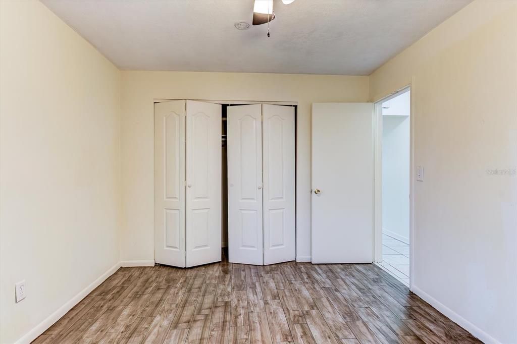 For Sale: $230,000 (2 beds, 2 baths, 1010 Square Feet)