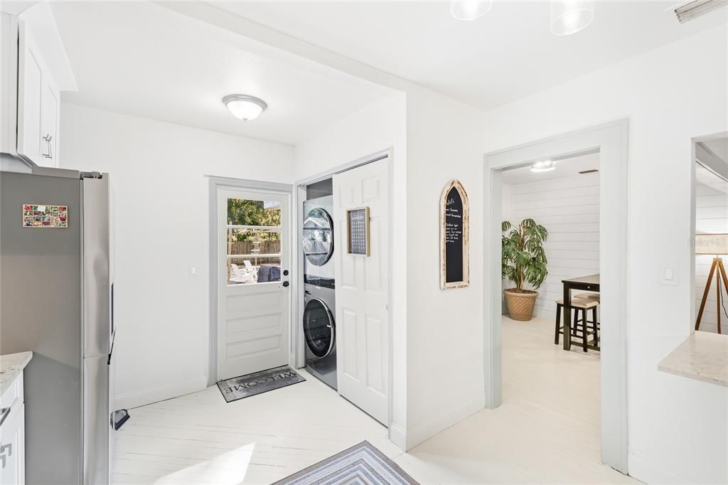 For Sale: $350,000 (3 beds, 1 baths, 1292 Square Feet)