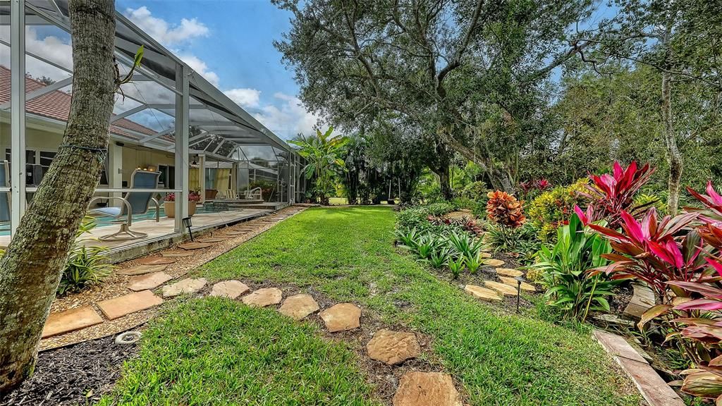 En Venta: $665,000 (3 camas, 2 baños, 2207 Pies cuadrados)