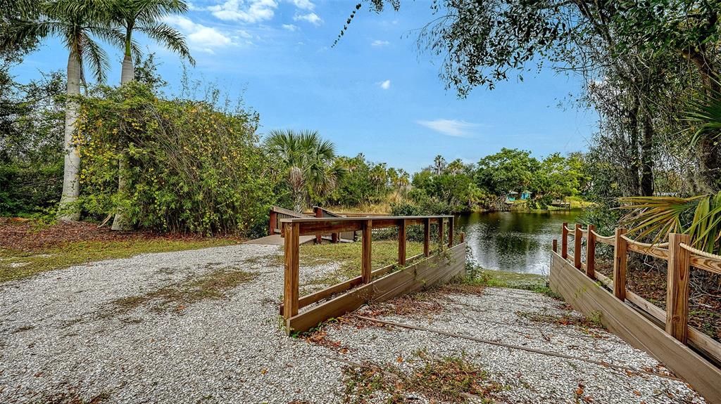 En Venta: $665,000 (3 camas, 2 baños, 2207 Pies cuadrados)