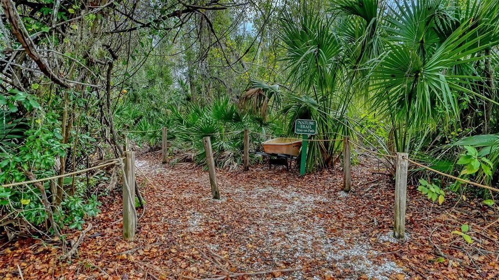 En Venta: $665,000 (3 camas, 2 baños, 2207 Pies cuadrados)