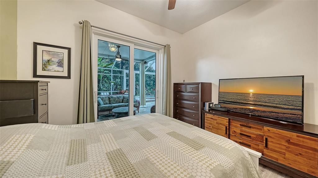 En Venta: $665,000 (3 camas, 2 baños, 2207 Pies cuadrados)