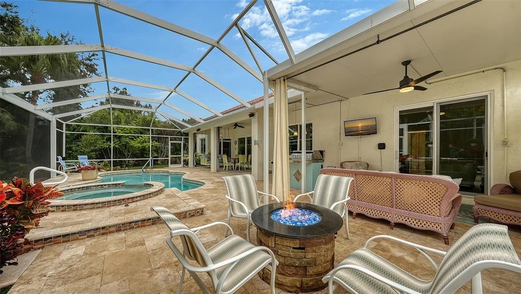 En Venta: $665,000 (3 camas, 2 baños, 2207 Pies cuadrados)