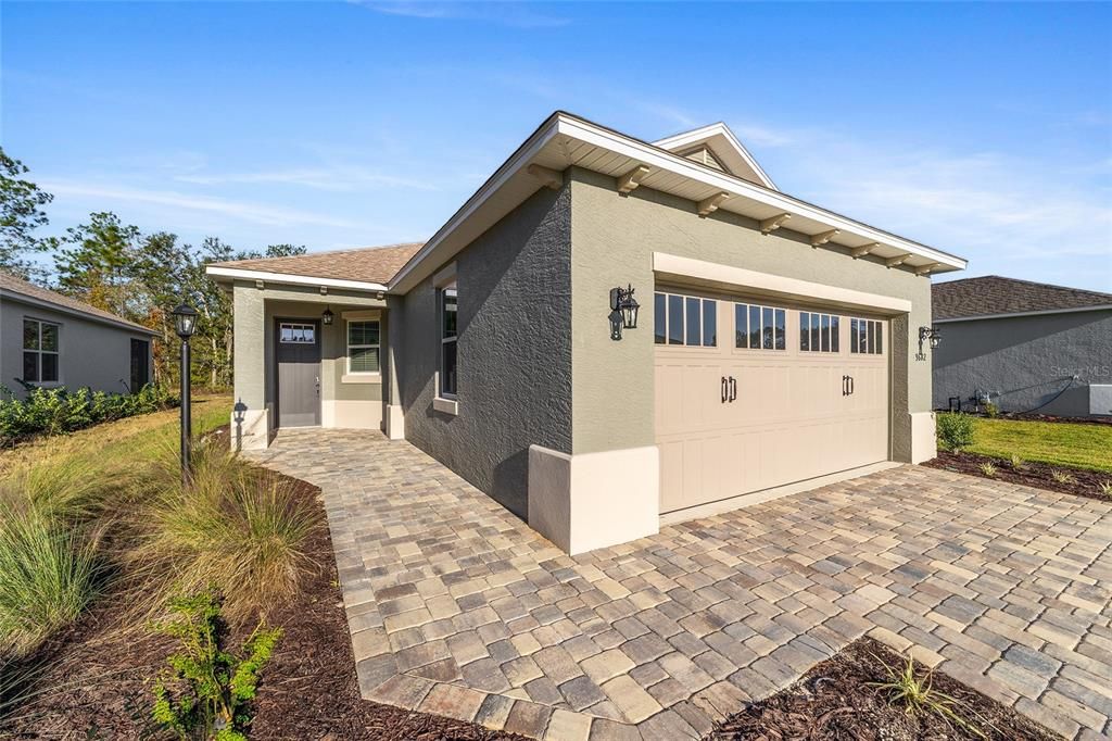 For Sale: $289,000 (2 beds, 2 baths, 1343 Square Feet)