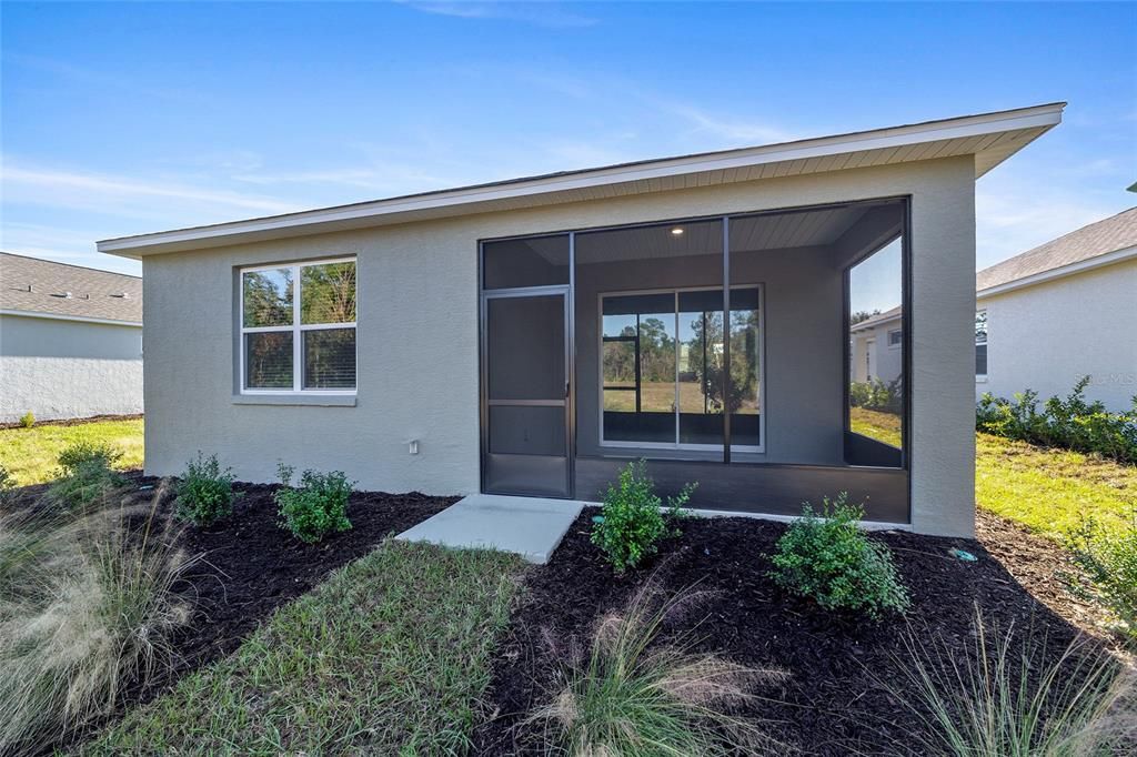 For Sale: $289,000 (2 beds, 2 baths, 1343 Square Feet)