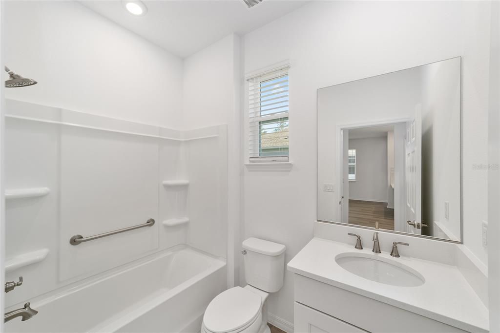 For Sale: $289,000 (2 beds, 2 baths, 1343 Square Feet)