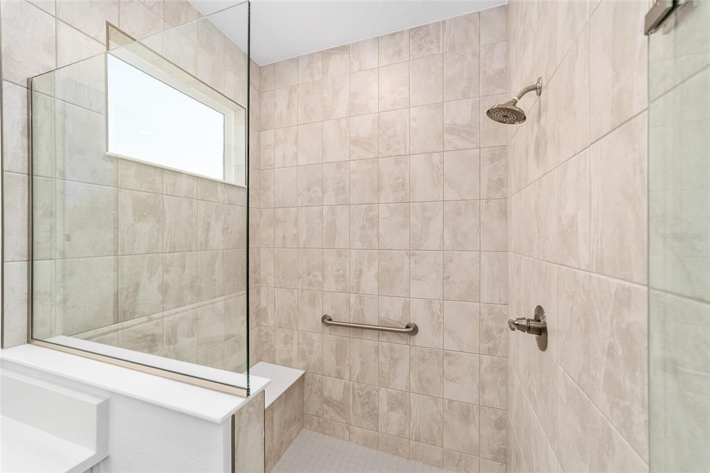 For Sale: $289,000 (2 beds, 2 baths, 1343 Square Feet)