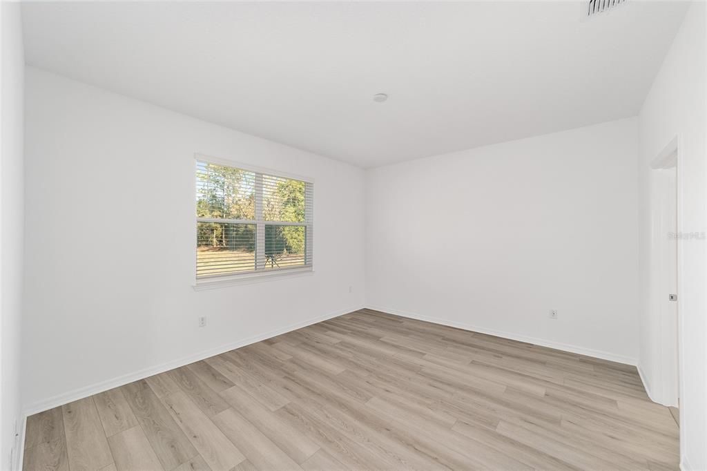 For Sale: $289,000 (2 beds, 2 baths, 1343 Square Feet)