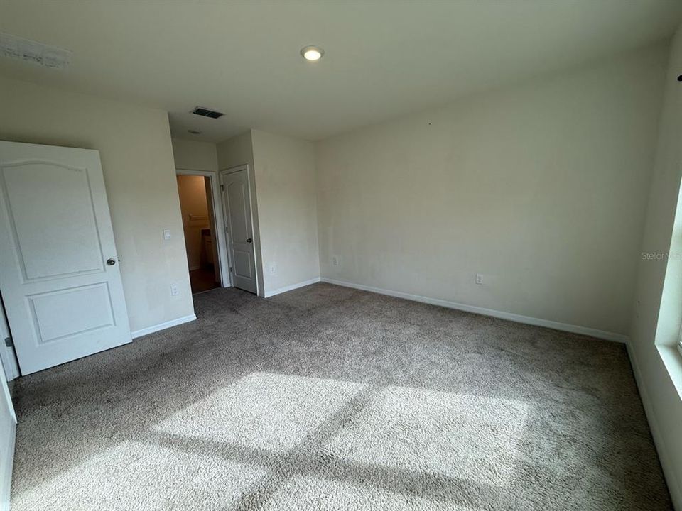 En Venta: $346,000 (2 camas, 2 baños, 1601 Pies cuadrados)