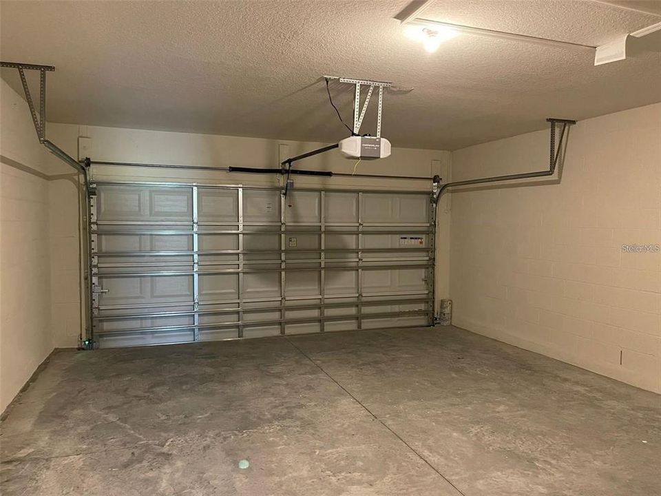 En Venta: $346,000 (2 camas, 2 baños, 1601 Pies cuadrados)