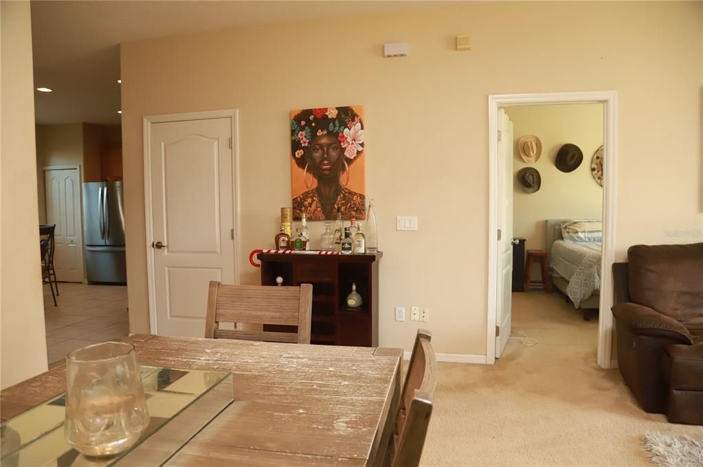 На продажу: $320,000 (3 спален, 2 ванн, 1372 Квадратных фут)