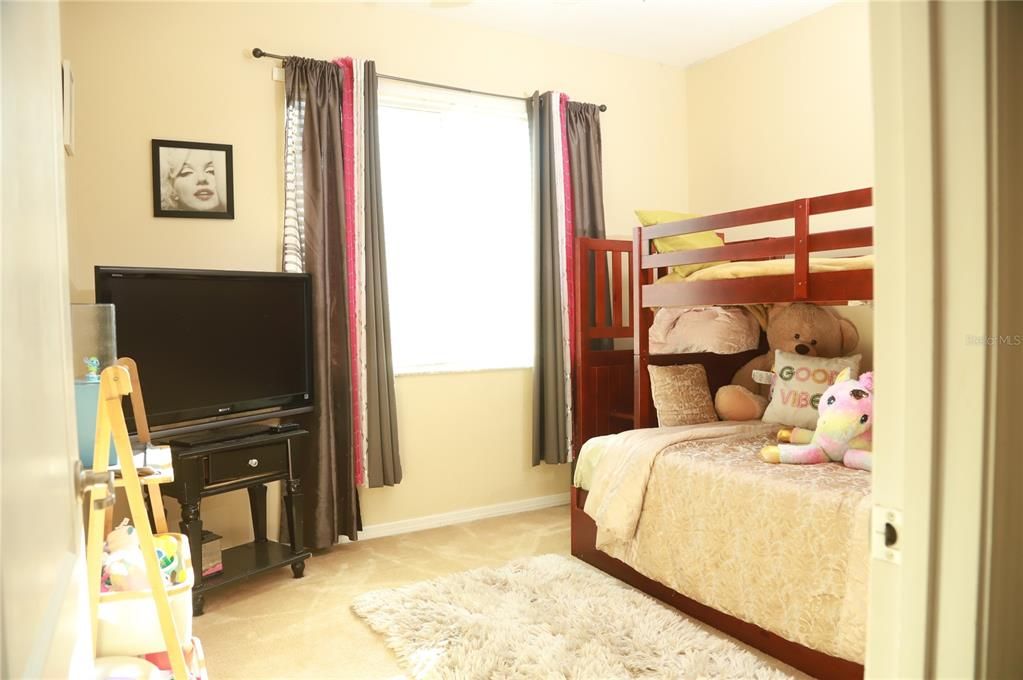 На продажу: $320,000 (3 спален, 2 ванн, 1372 Квадратных фут)