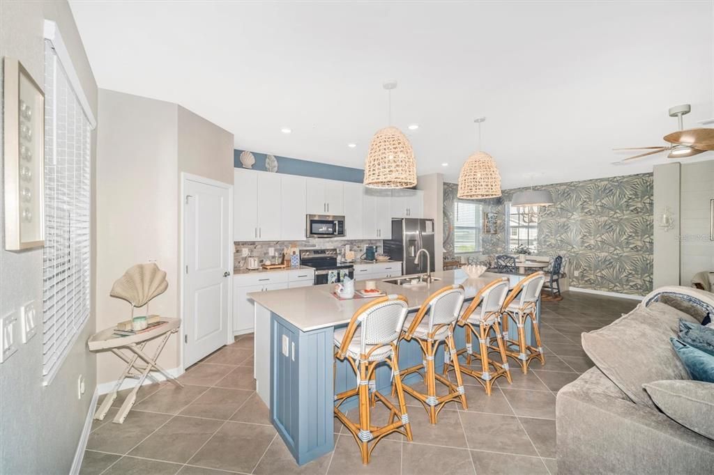 В аренду: $8,000 (3 спален, 2 ванн, 2294 Квадратных фут)