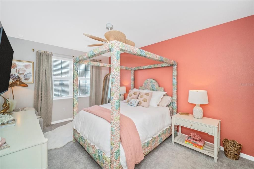 В аренду: $8,000 (3 спален, 2 ванн, 2294 Квадратных фут)