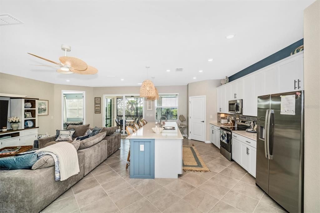 В аренду: $8,000 (3 спален, 2 ванн, 2294 Квадратных фут)