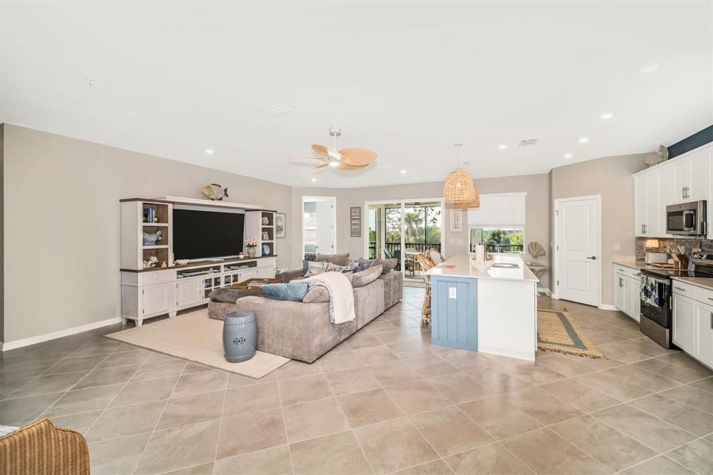 В аренду: $8,000 (3 спален, 2 ванн, 2294 Квадратных фут)