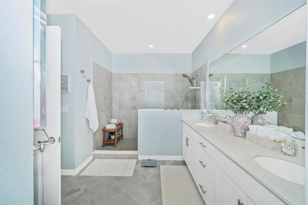 В аренду: $8,000 (3 спален, 2 ванн, 2294 Квадратных фут)