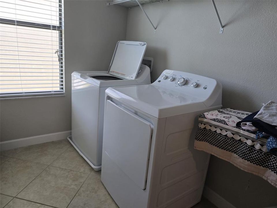 En Renta: $3,600 (5 camas, 3 baños, 3291 Pies cuadrados)