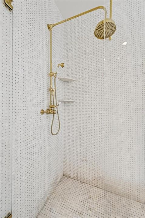 For Rent: $14,500 (4 beds, 4 baths, 3454 Square Feet)